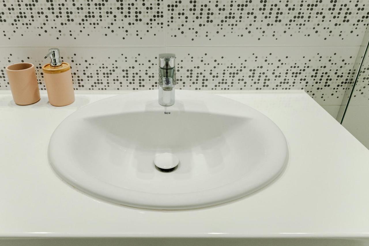Studio Wola Apartament Kasprzaka - Wifi + Smart Tv Warsaw Exterior photo